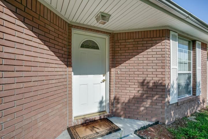 3250 Bridgecove Cir E - Photo 2 of 21