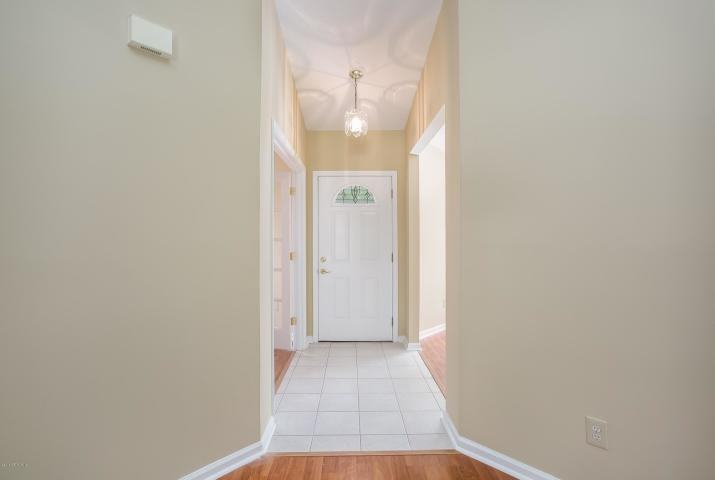 3250 Bridgecove Cir E - Photo 3 of 21