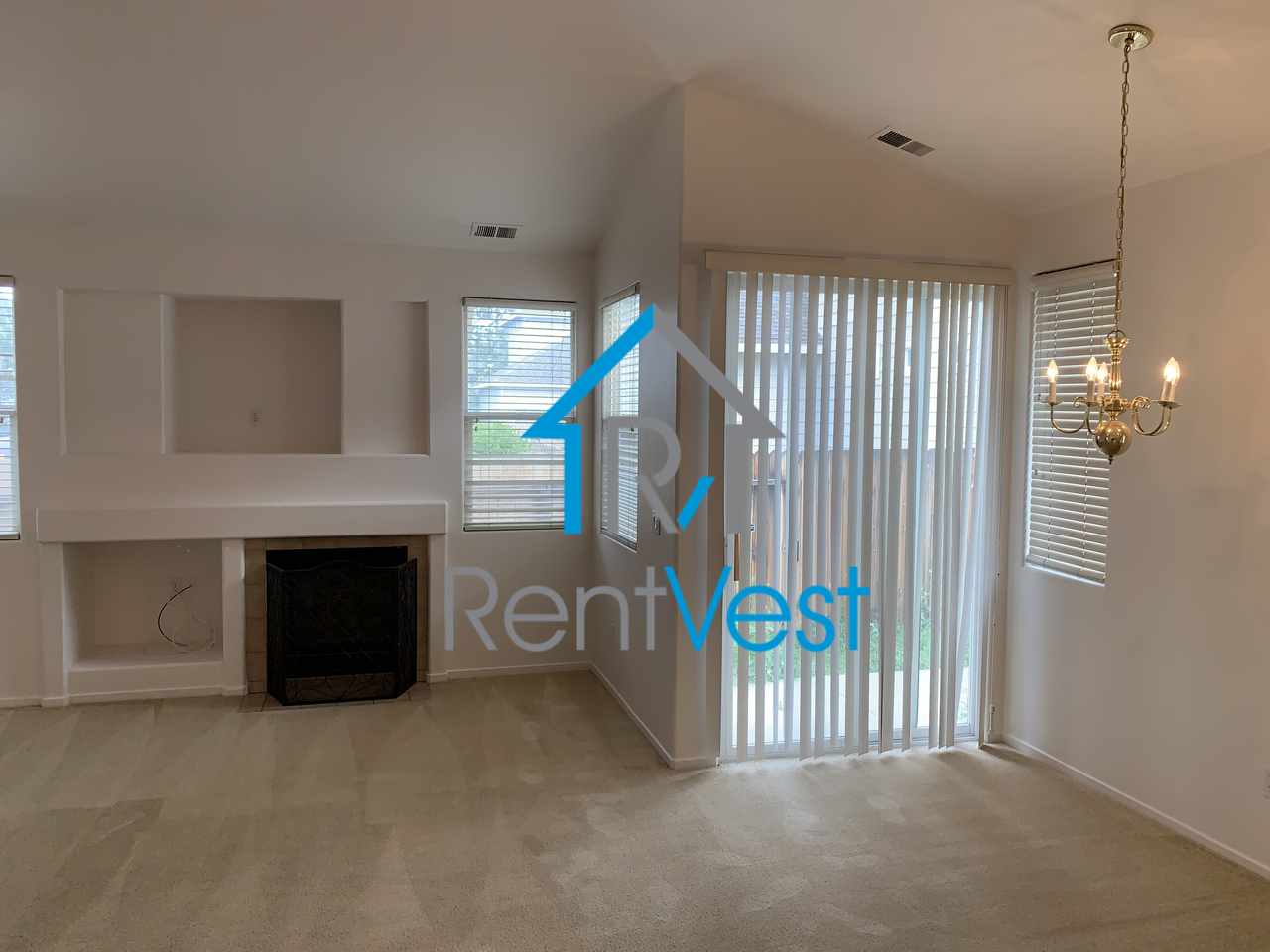 3881 Heron's Landing Dr - Photo 3 of 9