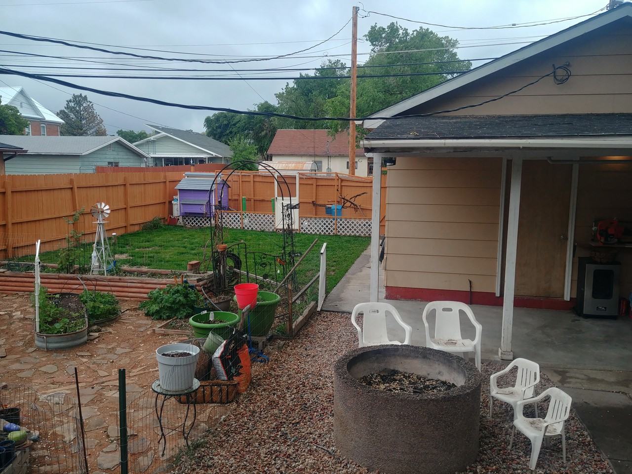 420 S 8th St - Photo 2 of 5