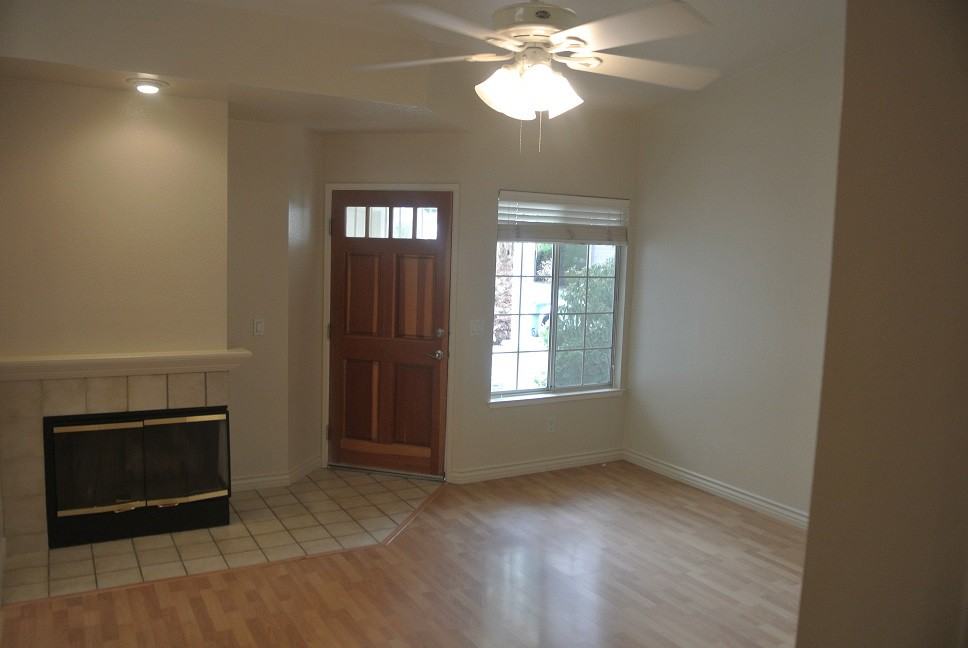 3008 Twin Creeks Ln - Photo 2 of 16