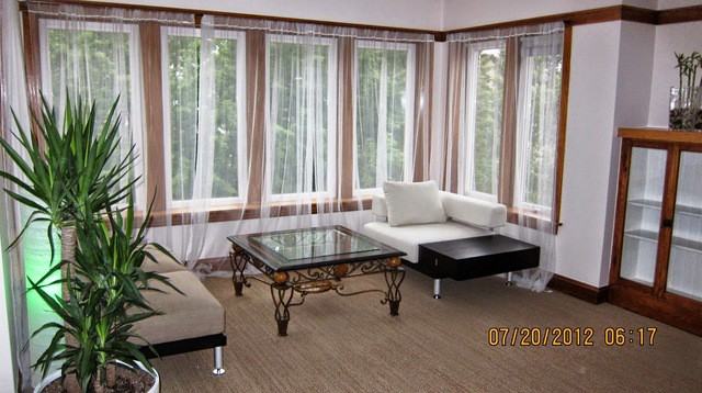 4546 N Kenton Ave #2 - Photo 3 of 21