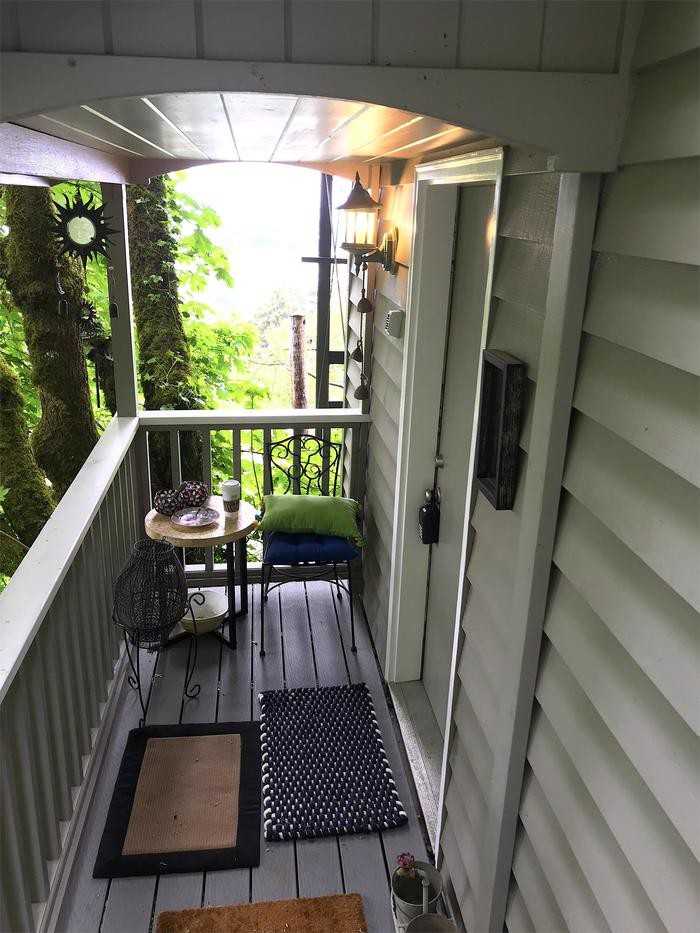 584 NW MacLeay Blvd - Photo 2 of 24