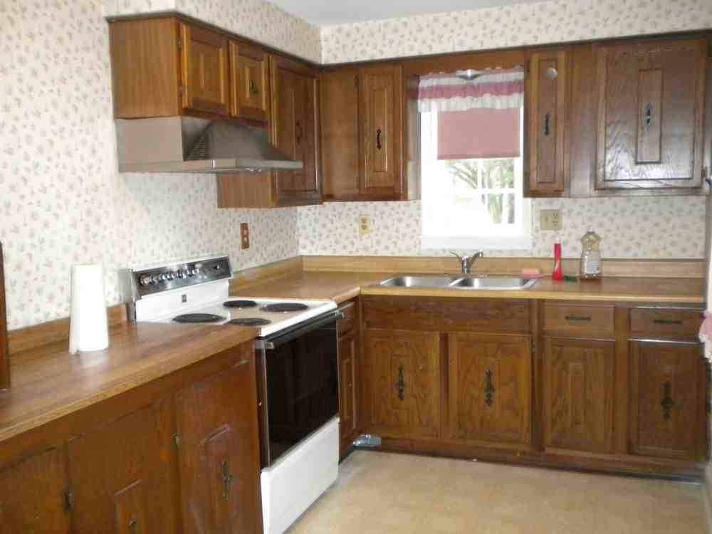 8213 Greenwich Rd - Photo 3 of 4