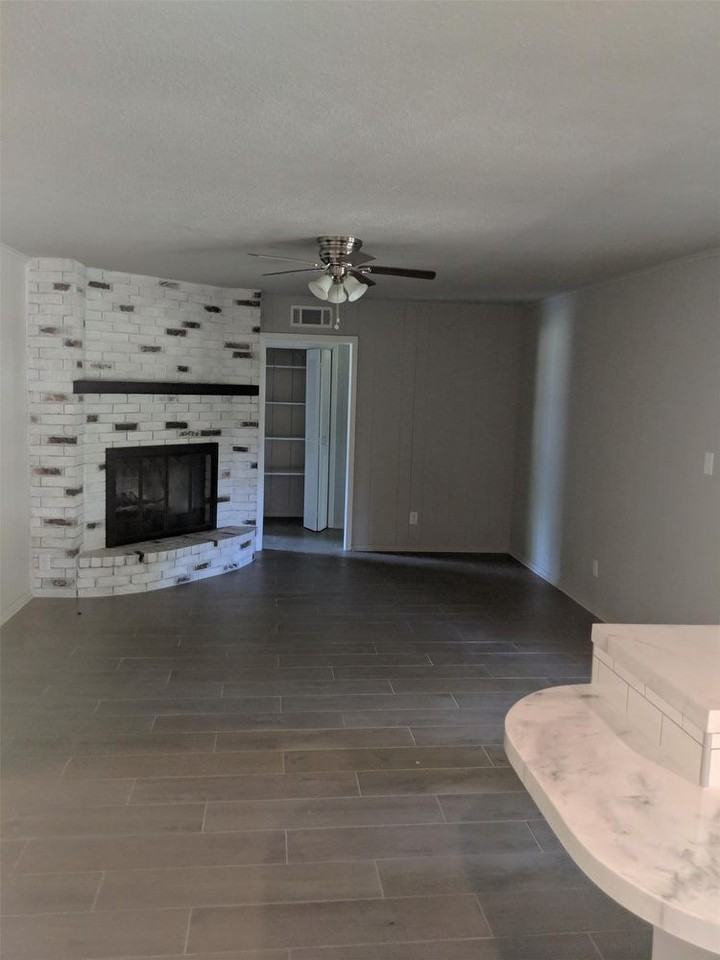 1175 Mitzi St - Photo 2 of 12