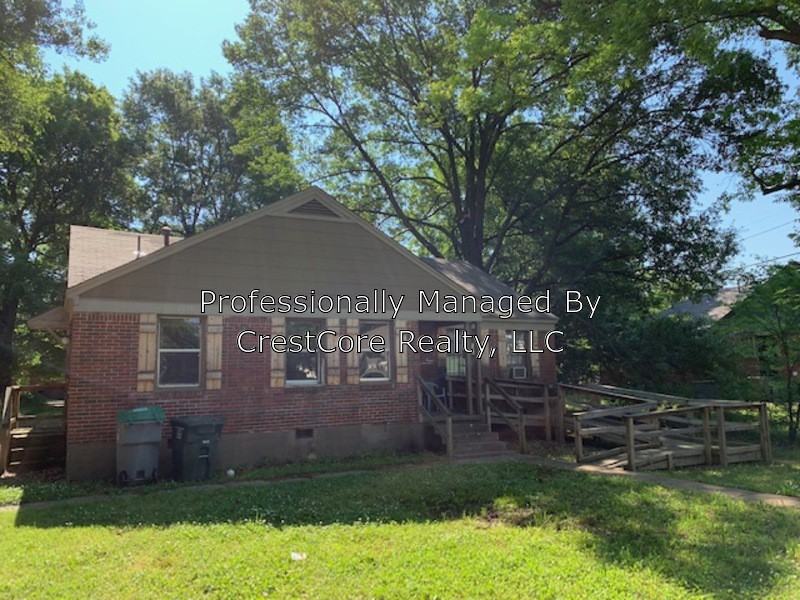2273 Longstreet Dr - Photo 2 of 10