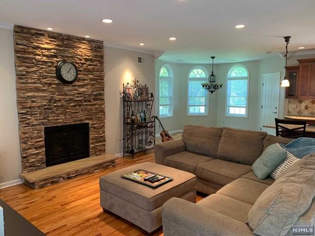 116 Prospect St - Photo 3 of 17