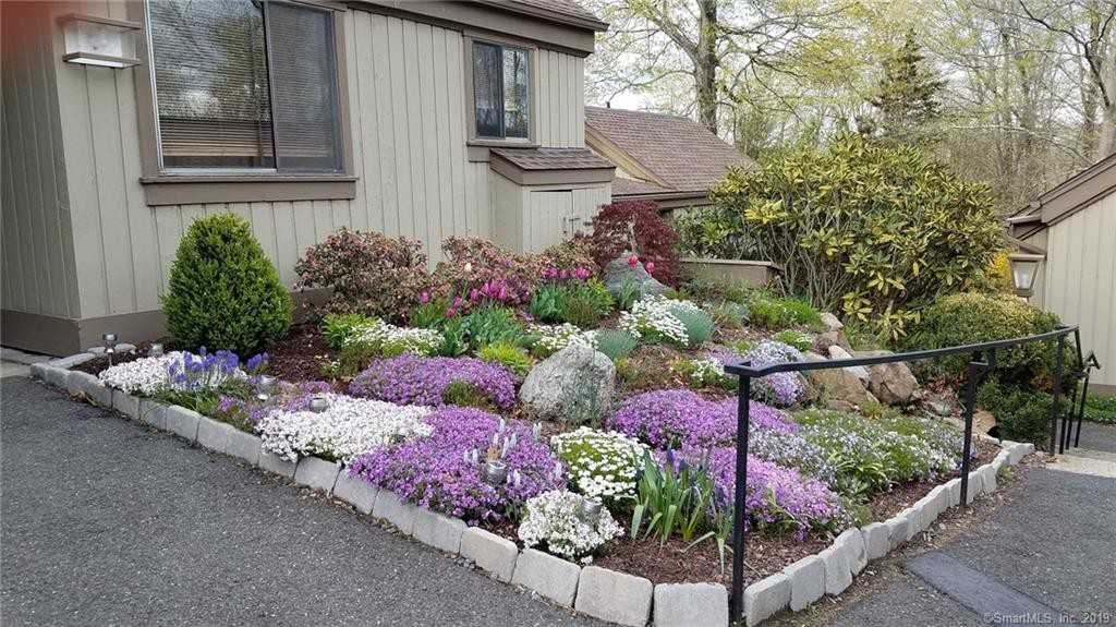 311 Heritage Rd #311a - Photo 2 of 25