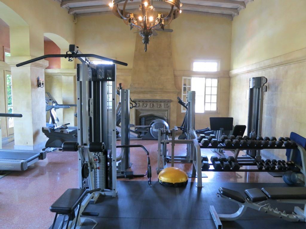 S. St. Andrews Pl. & W. 6th St. - Photo 3 of 42