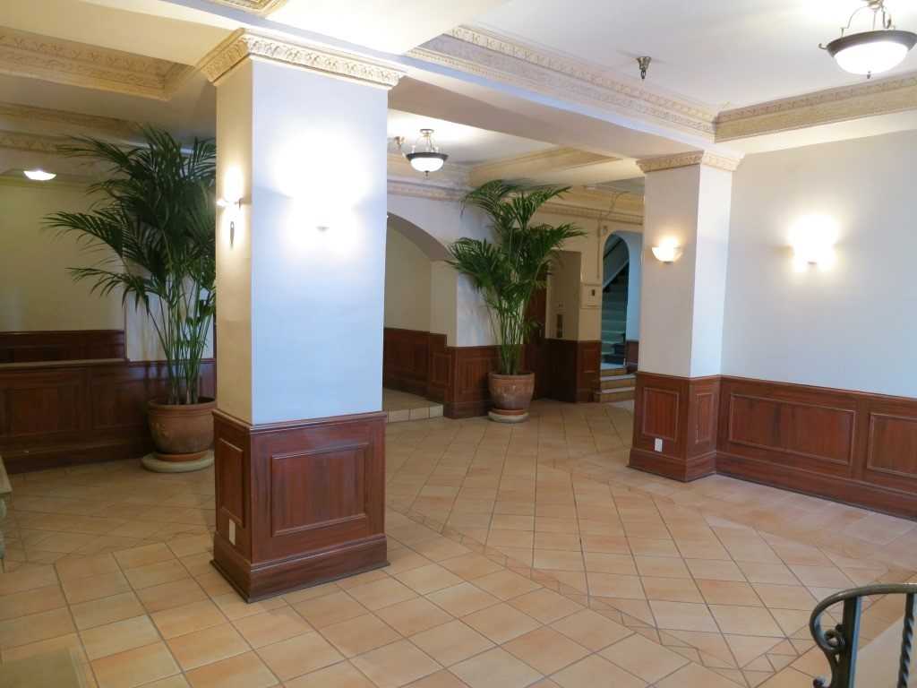 S. St. Andrews Pl. & W. 6th St. - Photo 4 of 42