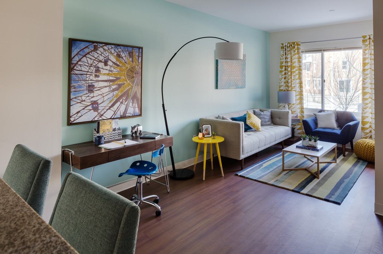 Peninsula Apartments - Photo 5 of 16