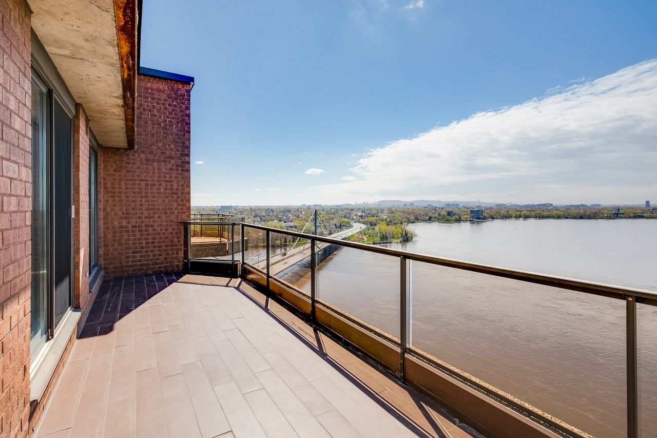 2100 Boulevard Lévesque Est PHB, Laval, QC H7G 1E5 2 Bedroom Apartment