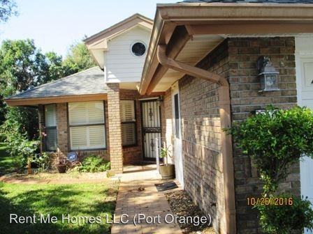 840 Clear Lake Dr - Photo 2 of 18