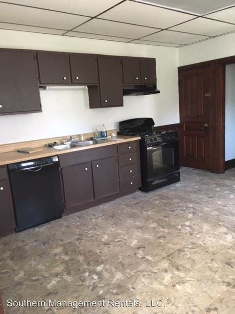 18 Cherry St - Photo 2 of 9