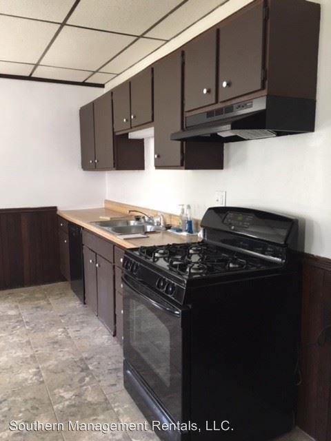 18 Cherry St - Photo 3 of 9