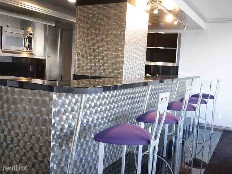 48 W Broadway 1706S - Photo 3 of 10