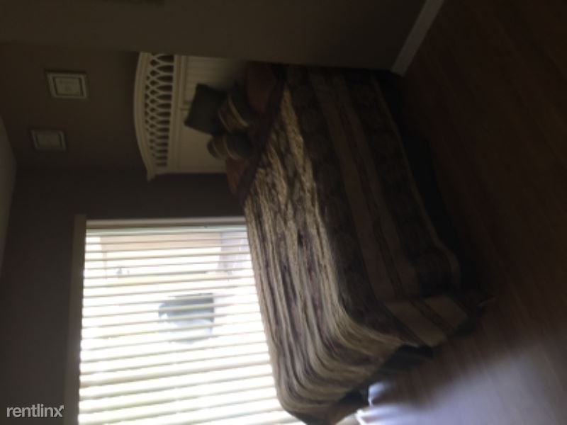 SW Bradshaw Cir - Photo 2 of 20