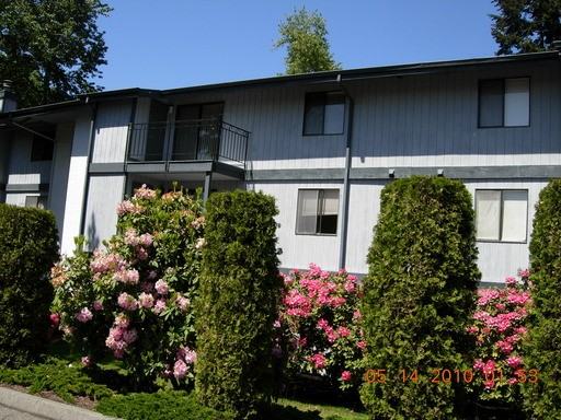 6220 S 153rd St #004 - Photo 3 of 4