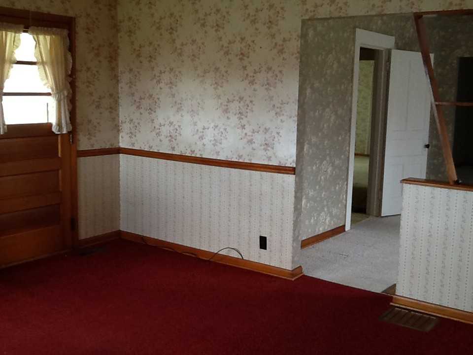 4972 Lexington Rd - Photo 3 of 6