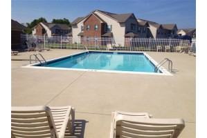 Arbors at Waters Edge - Photo 2 of 17