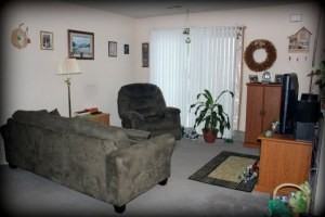 Crossroads Apartments - Photo 3 of 17