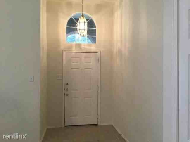 32347 - Photo 2 of 9