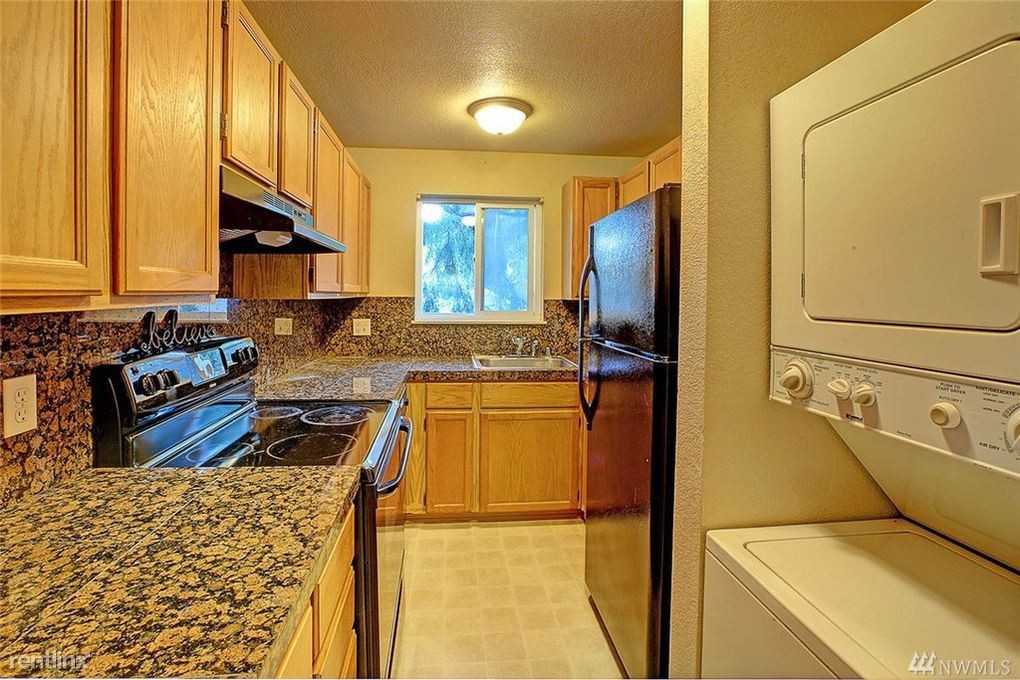 14344 Stone Ave N - Photo 2 of 8