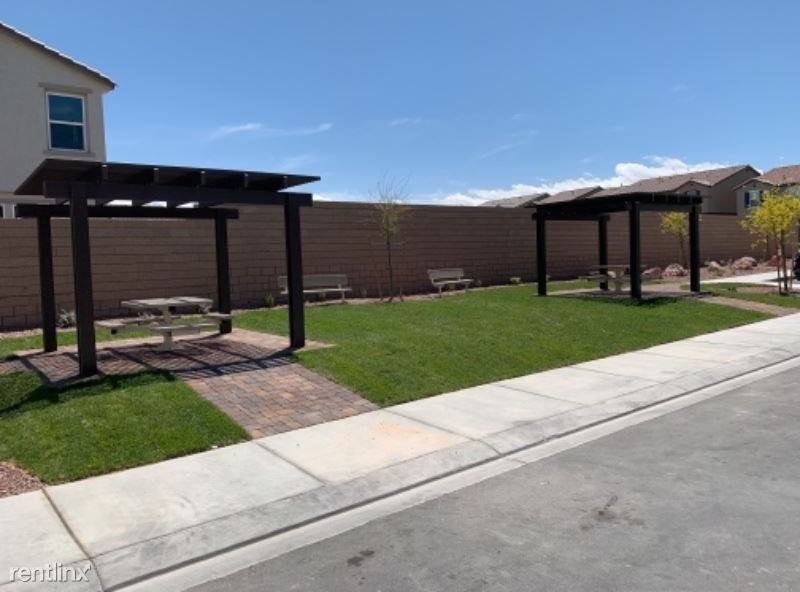 5345 Lazy Breeze Ave - Photo 2 of 20