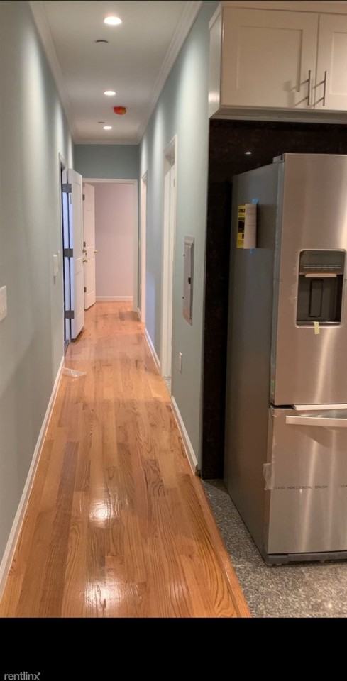 377 Danforth Ave - Photo 2 of 6