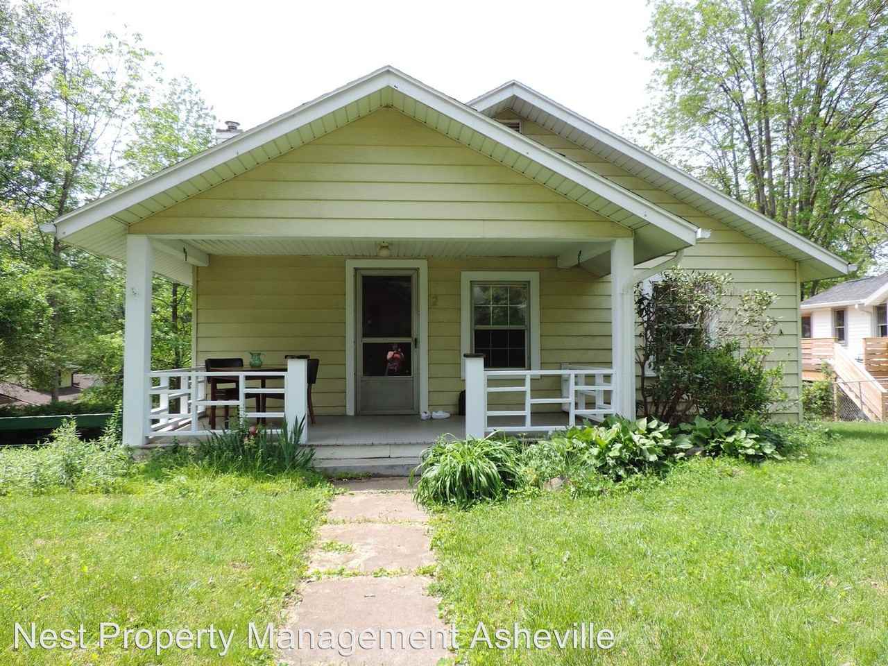 2 Grace Ave - Photo 3 of 9