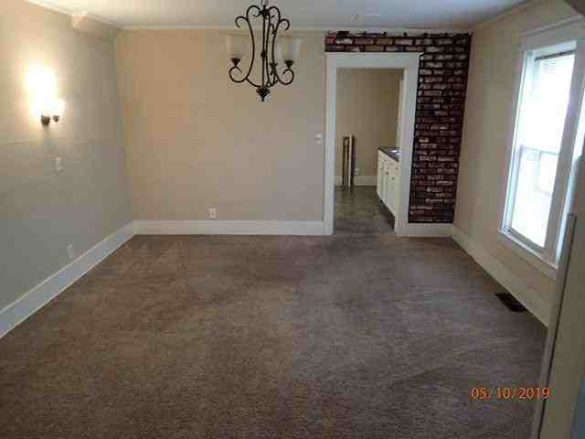 708 Howard St - Photo 2 of 12