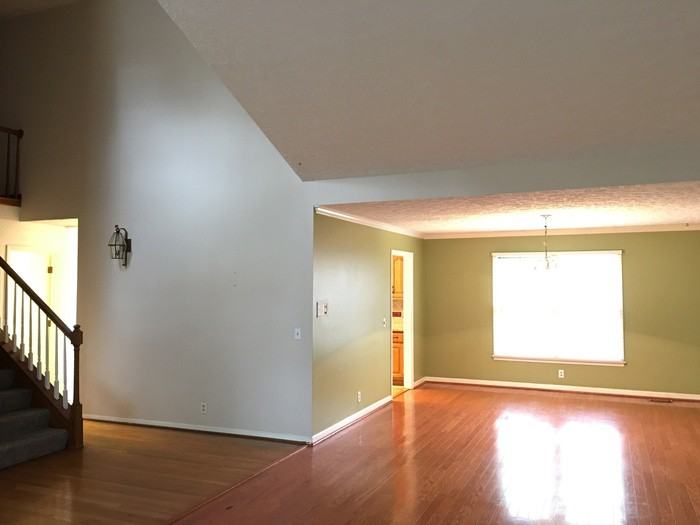 812 Fireside Dr - Photo 2 of 15