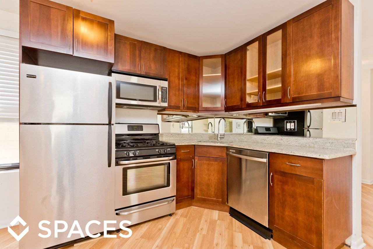 2518 N Southport Ave 3R, Chicago, IL 60614 Apartment for Rent