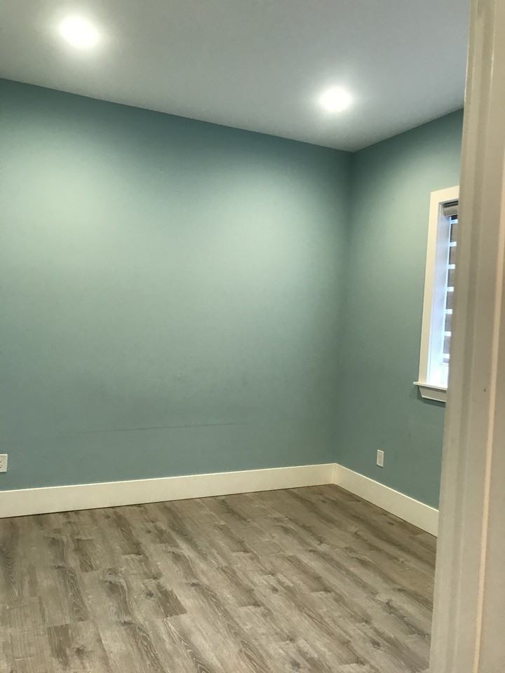 18642 39th Ave S - Photo 3 of 5