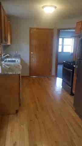 2815 N Avers Ave #2 - Photo 2 of 11