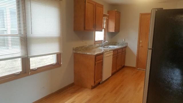 2815 N Avers Ave #2 - Photo 3 of 11