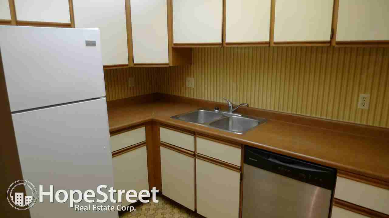 333 Garry Crescent NE - Photo 3 of 12