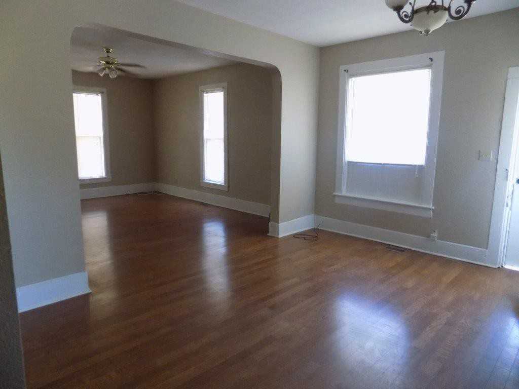 1208 Cedar St - Photo 2 of 22