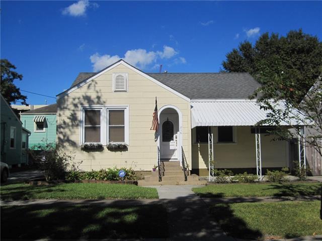 216 Harding St - Photo 2 of 19