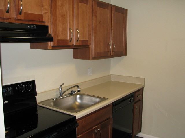 Sunset Ridge Apartments - Photo 2 of 22