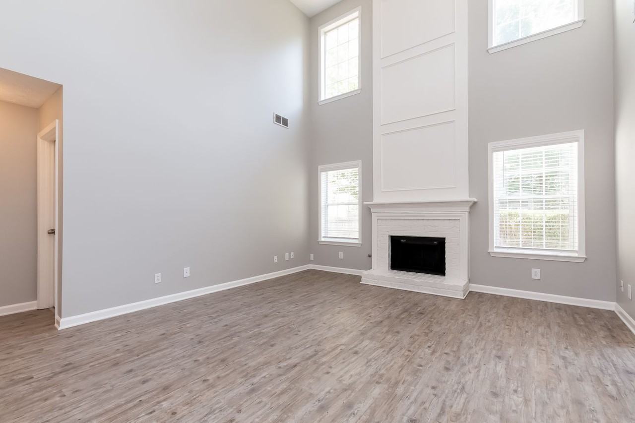 3058 Kirkwood Dr Nw - Photo 3 of 23