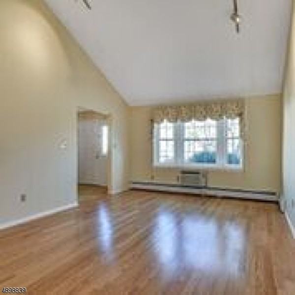 13 Lexington Ct - Photo 2 of 13