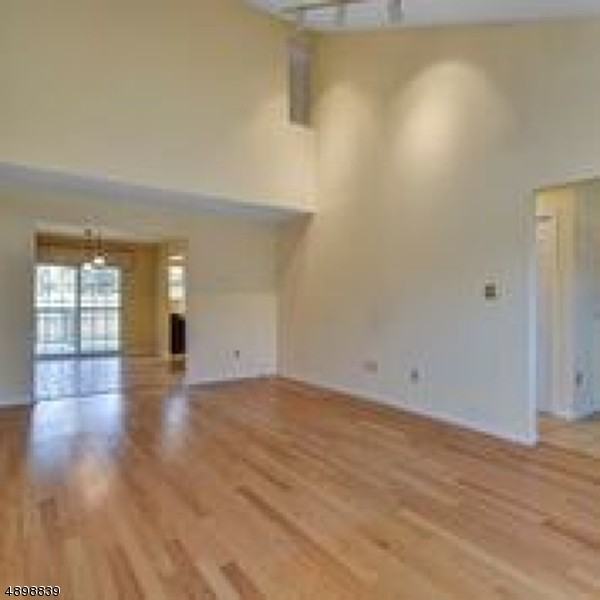 13 Lexington Ct - Photo 3 of 13