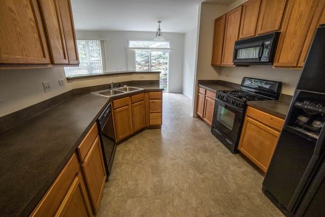 418 Shadow Creek Dr - Photo 2 of 15