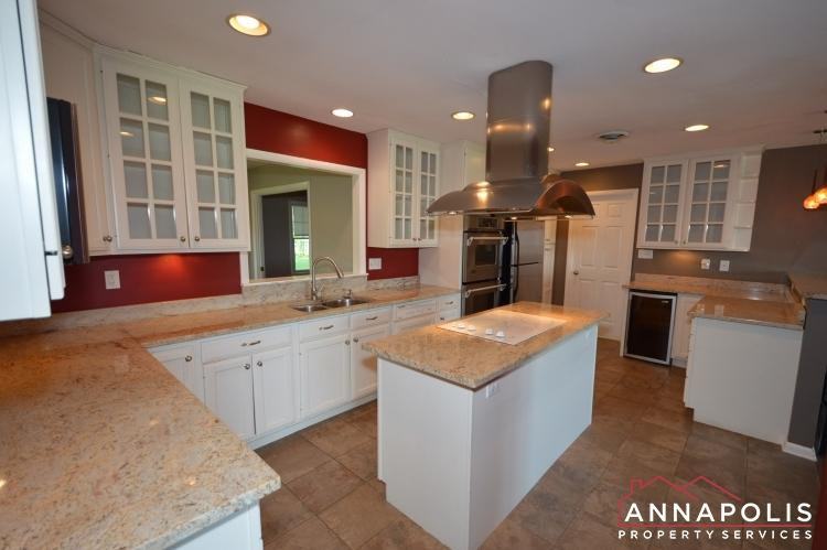 100 Green Spring Dr - Photo 2 of 41