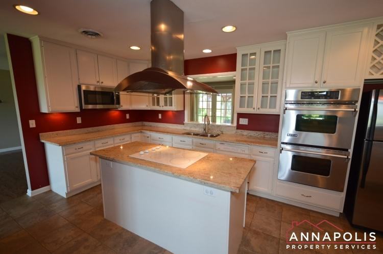 100 Green Spring Dr - Photo 3 of 41