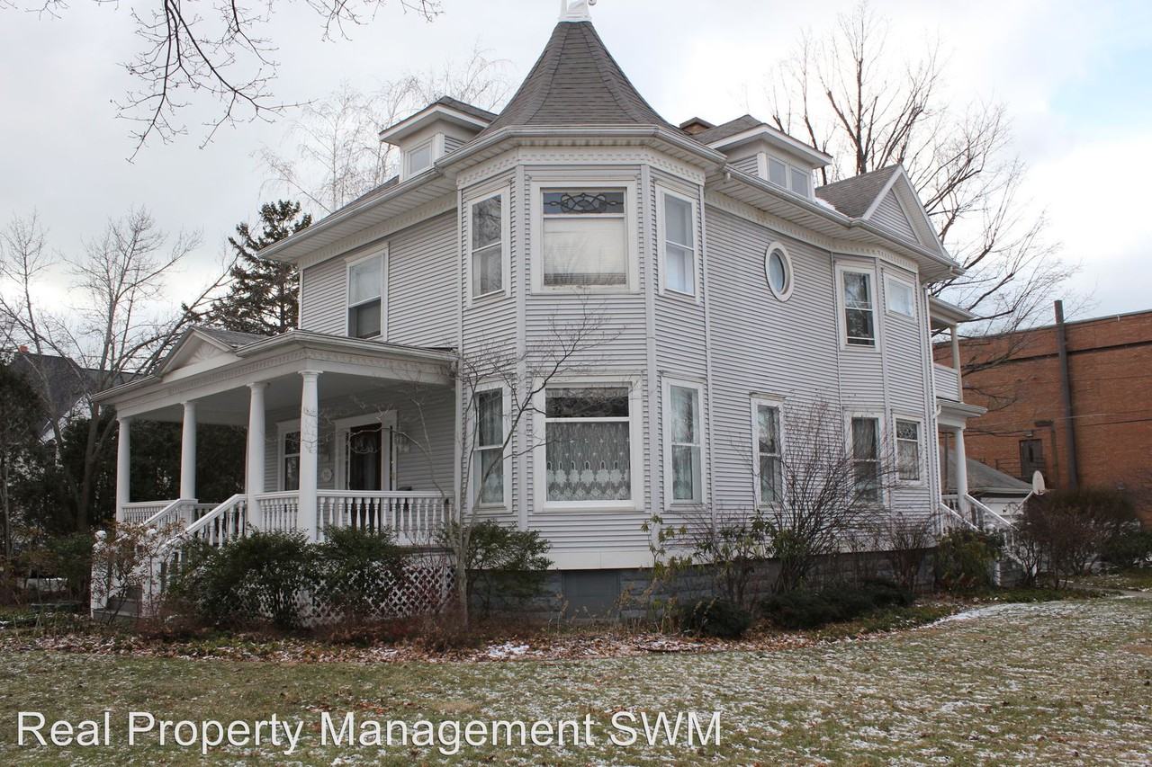 702 State St - Photo 2 of 27