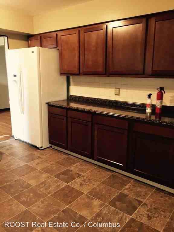 2029 Northtowne Ct - Photo 3 of 11