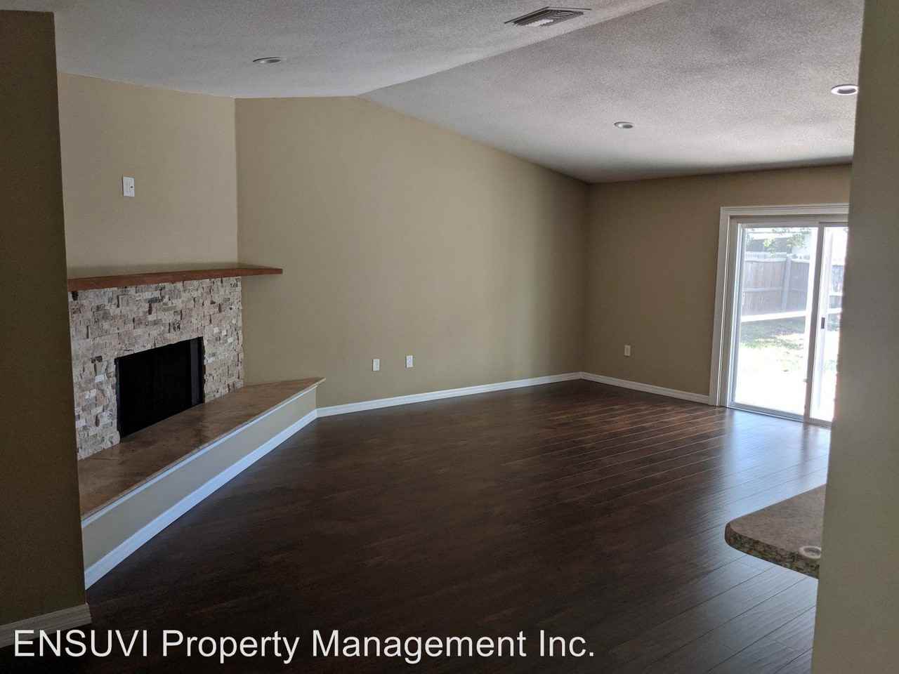 107 Jasmine Cir - Photo 3 of 17