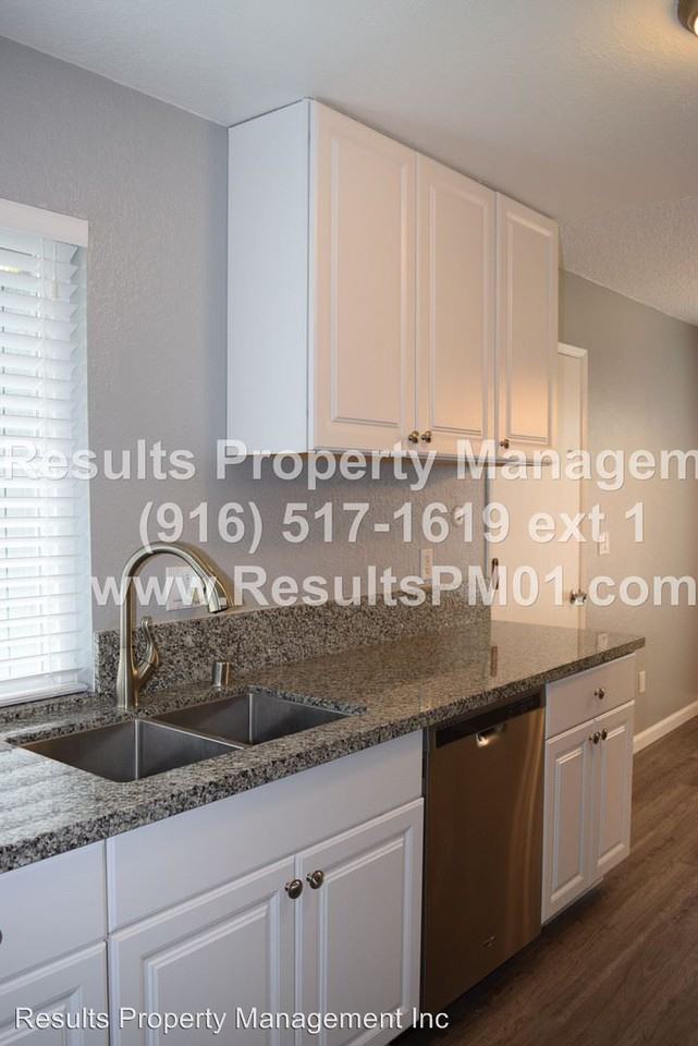 6045 Filbert Ave - Photo 3 of 9